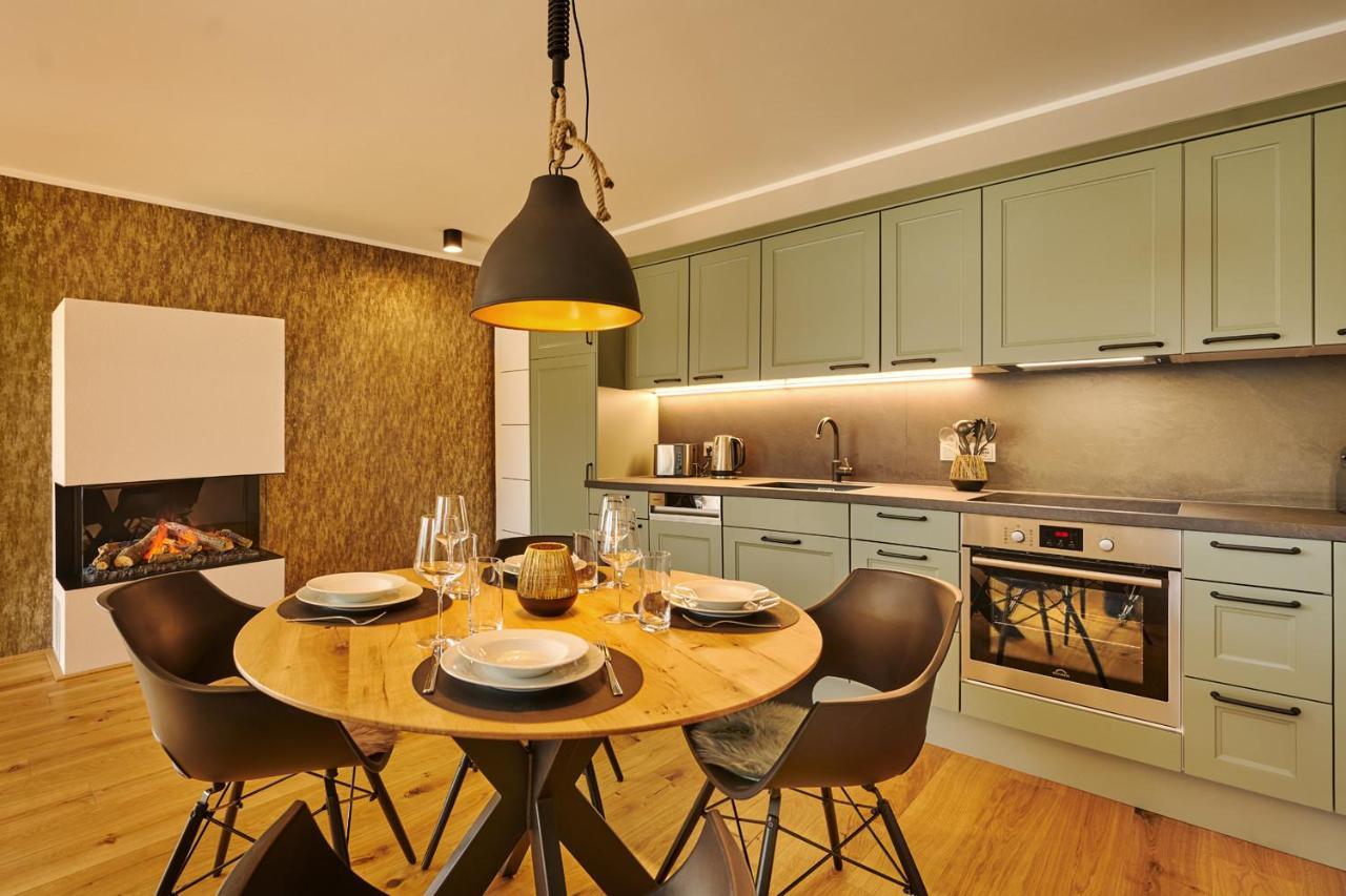 Die Tauplitz Lodges - Adler Auszeit Lodge D6 By Aa Holiday Homes Bagian luar foto